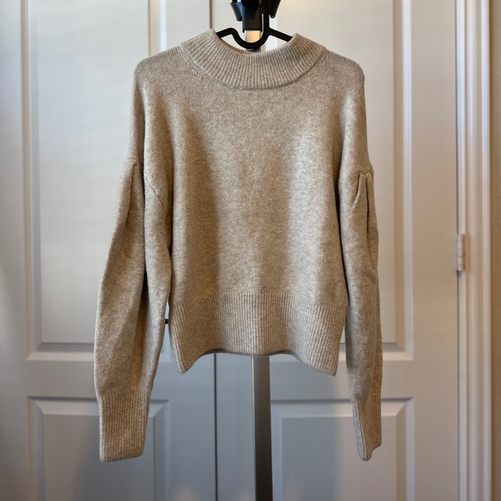 H&M neutral color sweater
